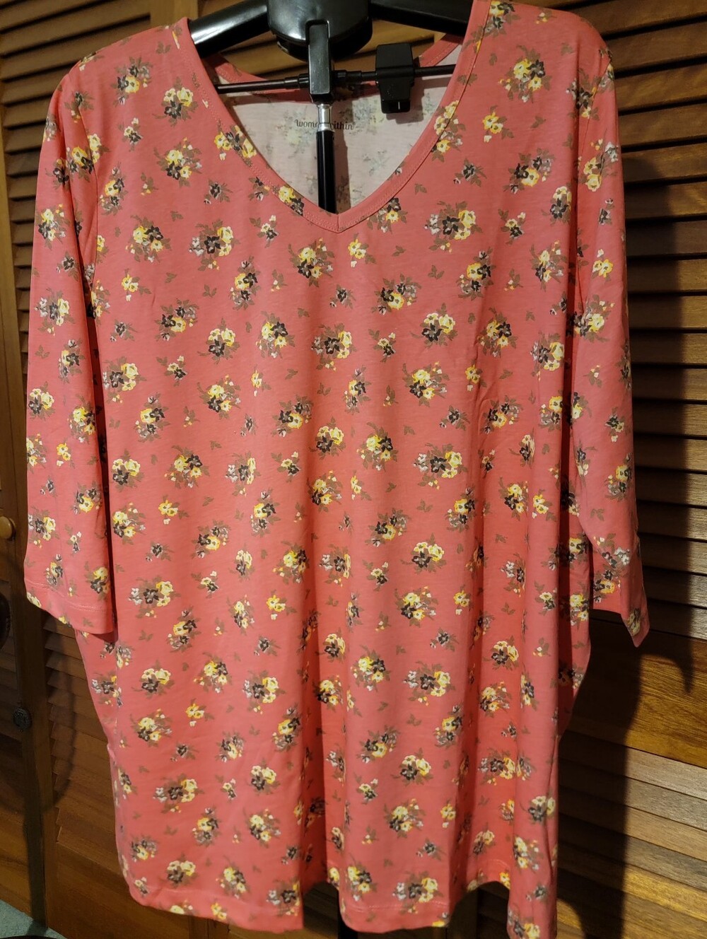 Girls' Coral Floral V-Neck Top - Comfort Fit